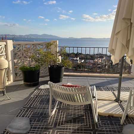 Superbe Terrasse Avec Vue Panoramique Sur La Mer Marsilya Dış mekan fotoğraf