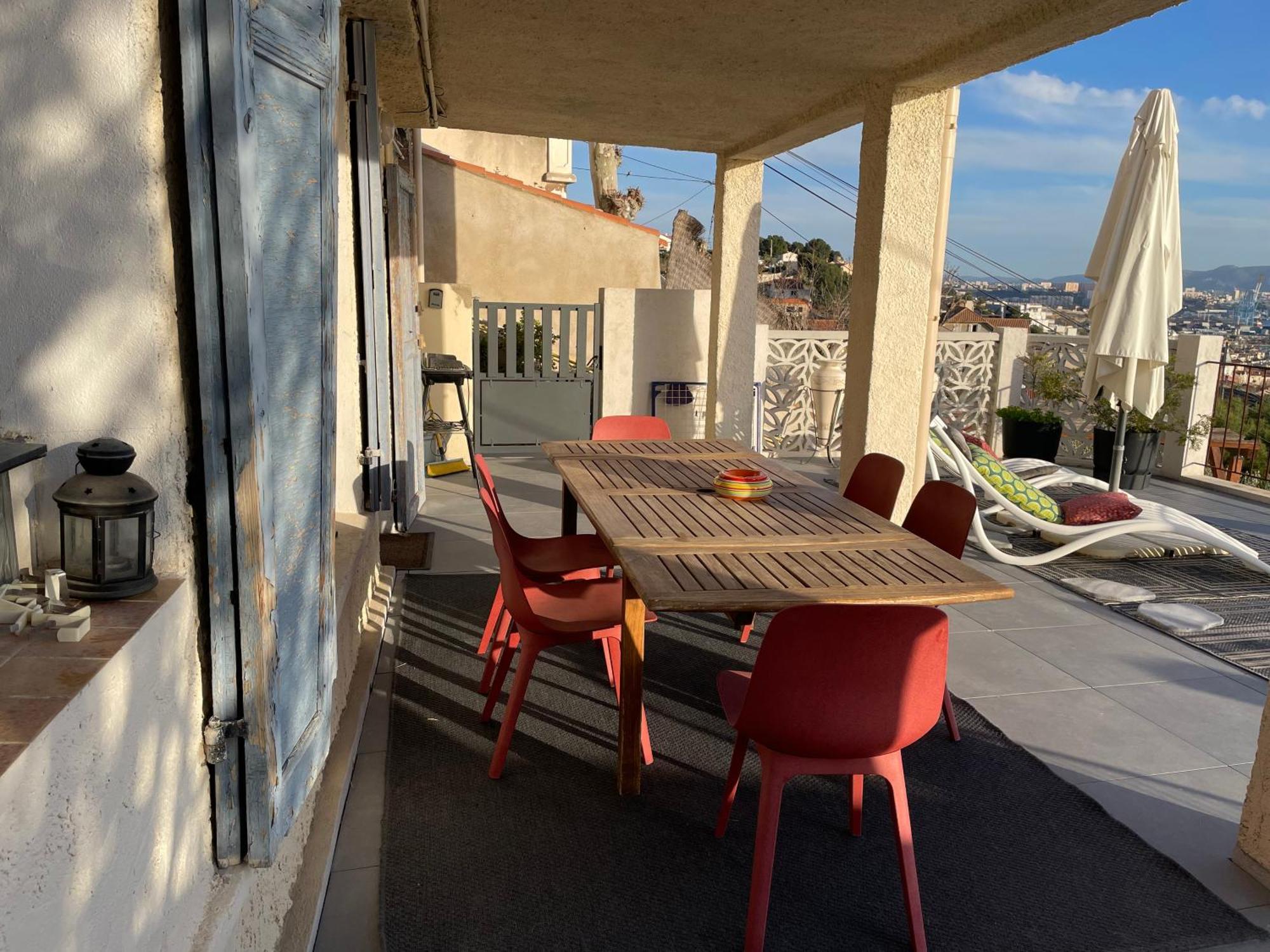 Superbe Terrasse Avec Vue Panoramique Sur La Mer Marsilya Dış mekan fotoğraf