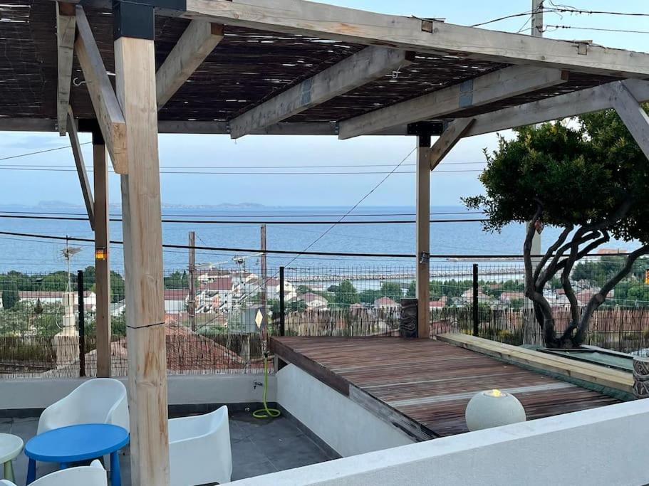 Superbe Terrasse Avec Vue Panoramique Sur La Mer Marsilya Dış mekan fotoğraf