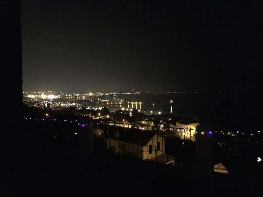 Superbe Terrasse Avec Vue Panoramique Sur La Mer Marsilya Dış mekan fotoğraf