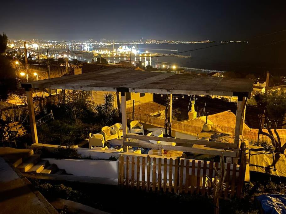 Superbe Terrasse Avec Vue Panoramique Sur La Mer Marsilya Dış mekan fotoğraf